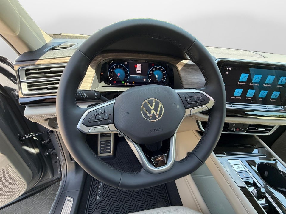 2026 Volkswagen Atlas SEL Premium R-Line