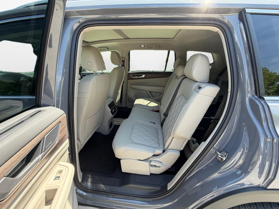 2026 Volkswagen Atlas SEL Premium R-Line