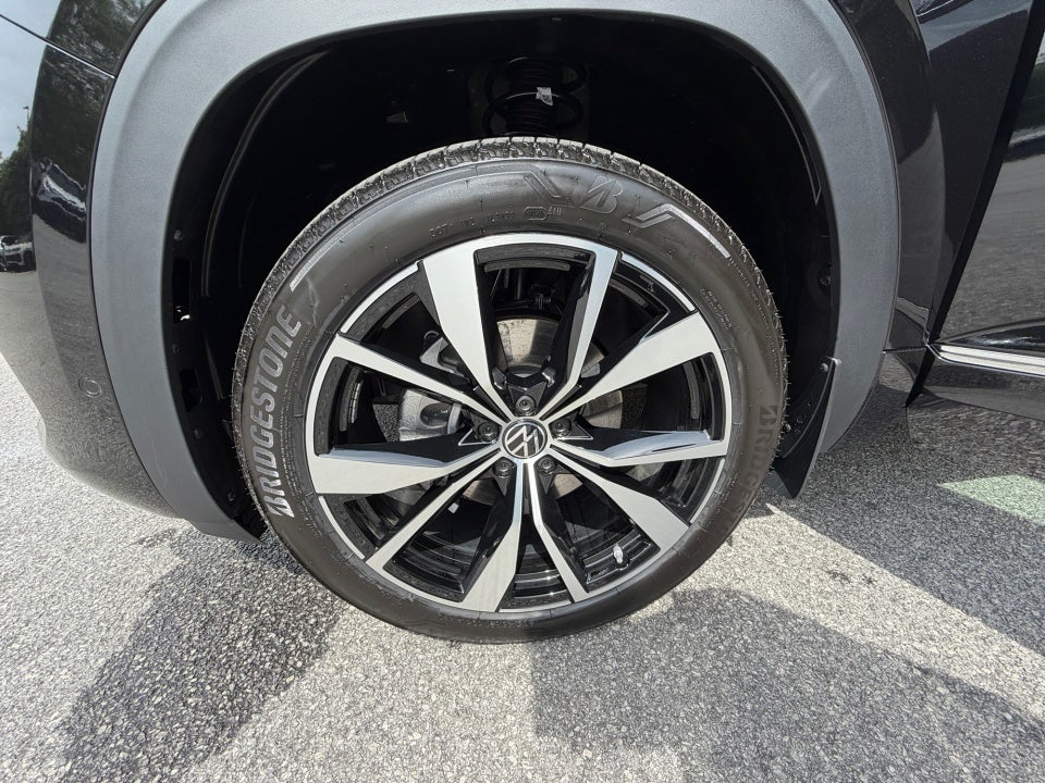 2026 Volkswagen Atlas SEL Premium R-Line