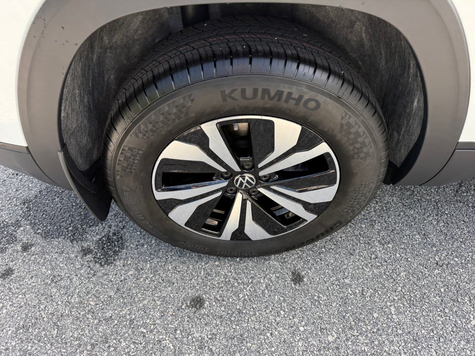 2026 Volkswagen Atlas Cross Sport 2.0T SE