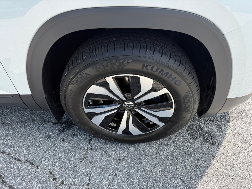 2026 Volkswagen Atlas Cross Sport 2.0T SE