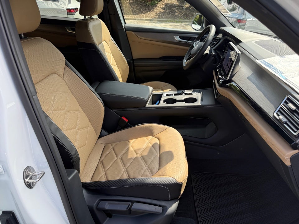 2026 Volkswagen Atlas Cross Sport 2.0T SE