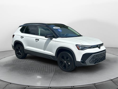 2026 Volkswagen Taos SE Black