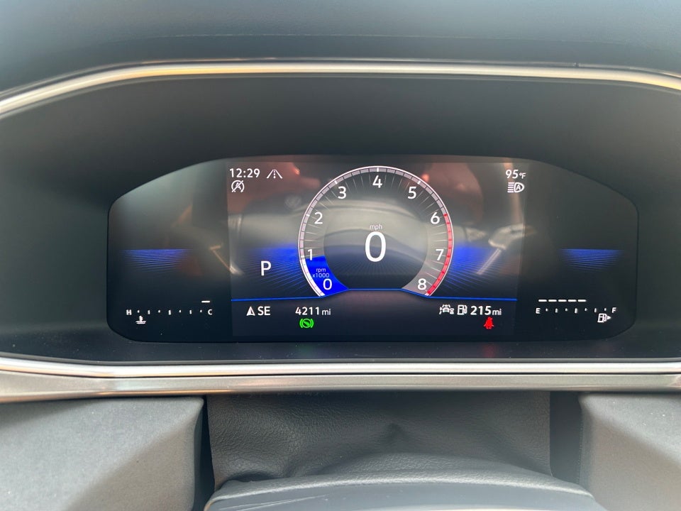 2026 Volkswagen Taos SE Black
