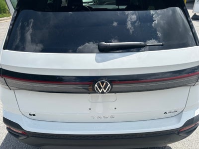 2026 Volkswagen Taos SE Black