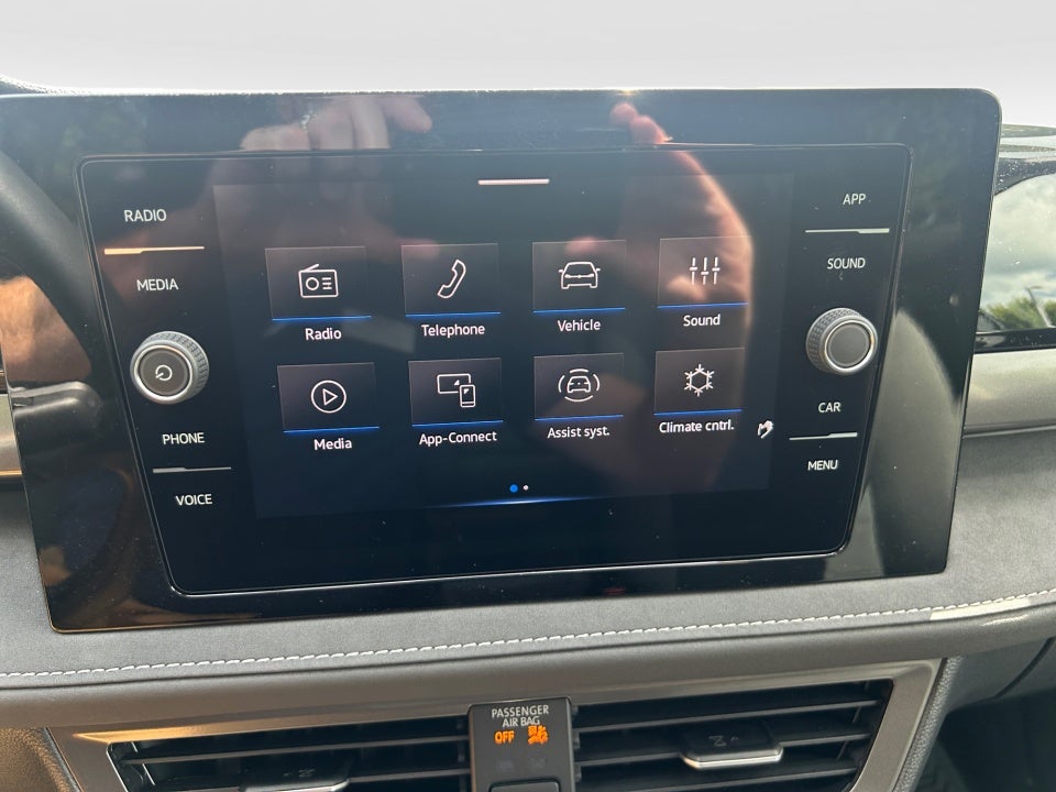 2026 Volkswagen Taos SE Black