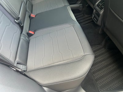 2026 Volkswagen Taos SE Black