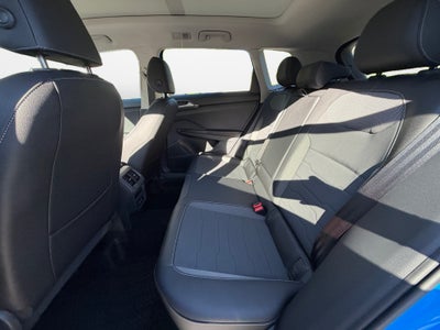 2026 Volkswagen Taos SE Black