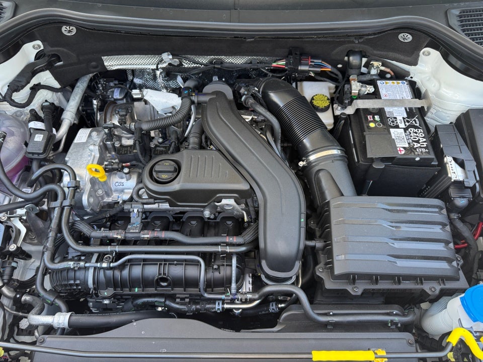 2026 Volkswagen Taos SEL