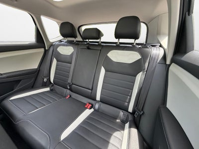 2026 Volkswagen Taos SEL