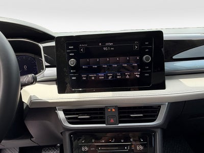 2026 Volkswagen Taos SEL