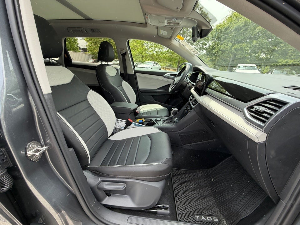 2026 Volkswagen Taos SEL