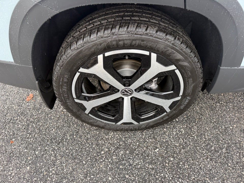 2027 Volkswagen Taos SEL