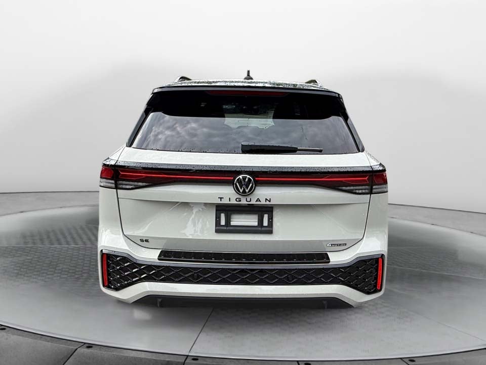 2026 Volkswagen Tiguan SE R-Line Black