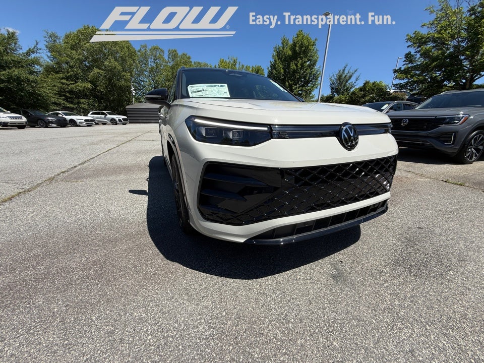 2026 Volkswagen Tiguan SE R-Line Black