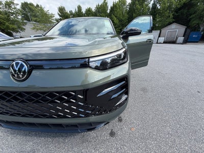 2026 Volkswagen Tiguan SE R-Line Black