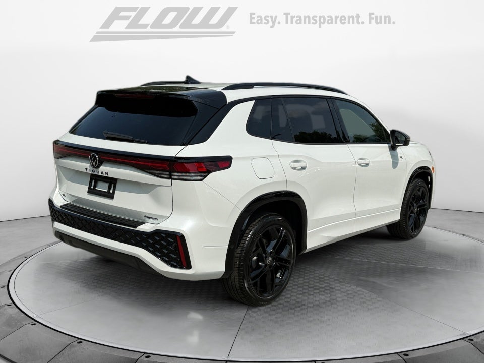 2026 Volkswagen Tiguan SE R-Line Black