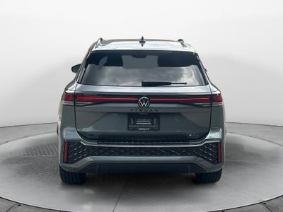 2025 Volkswagen Tiguan SE R-Line Black