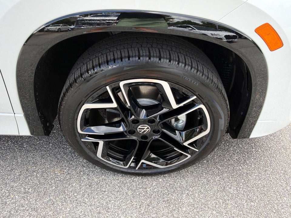 2026 Volkswagen Tiguan SEL R-Line Turbo