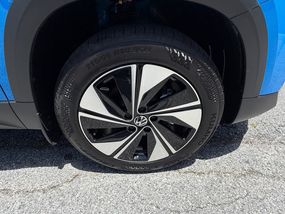 2026 Volkswagen Taos SE