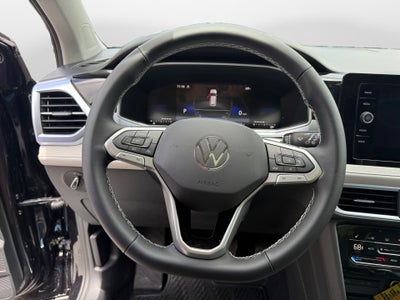 2026 Volkswagen Taos SE