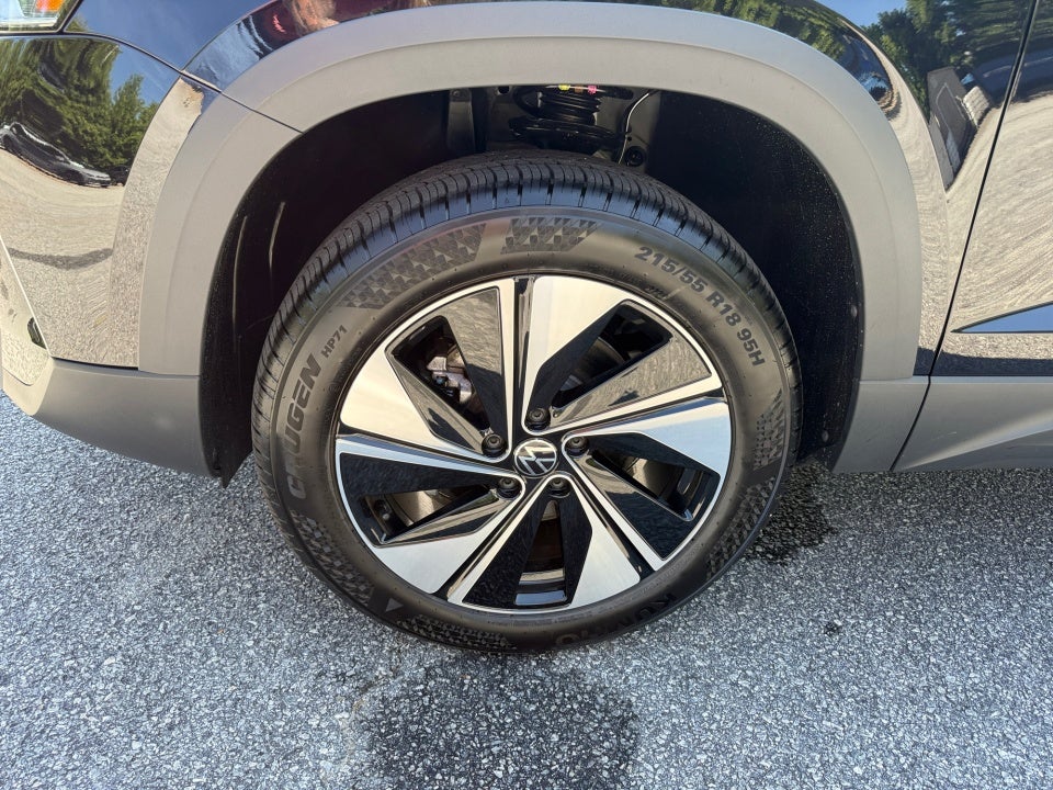 2026 Volkswagen Taos SE