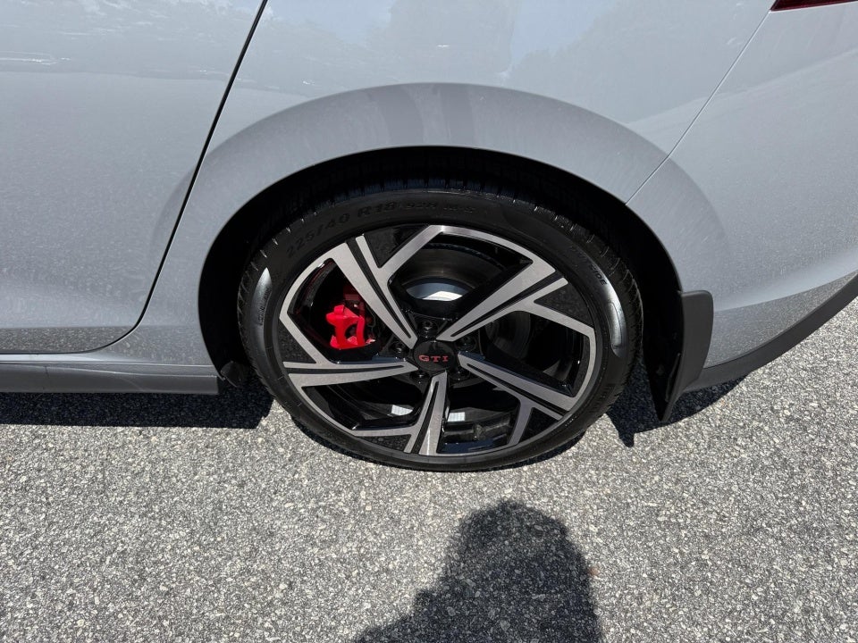 2026 Volkswagen Golf GTI SE