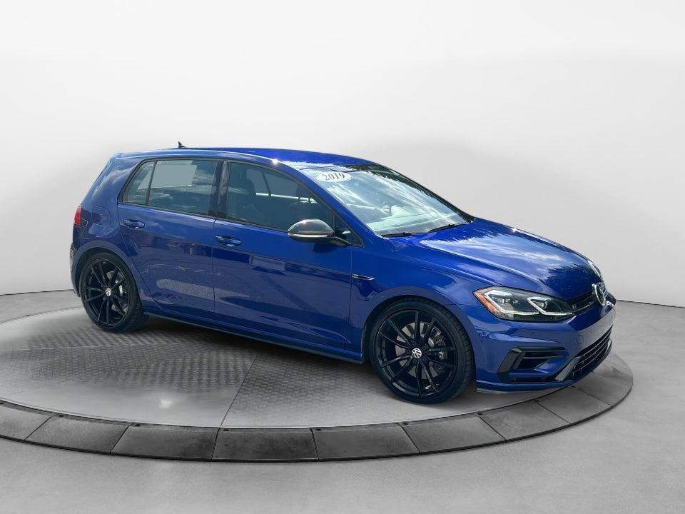 2019 Volkswagen Golf R 2.0T w/DCC & Navigation (M6)