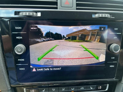 2019 Volkswagen Golf R 2.0T w/DCC & Navigation (M6)