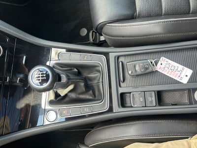 2019 Volkswagen Golf R 2.0T w/DCC & Navigation (M6)