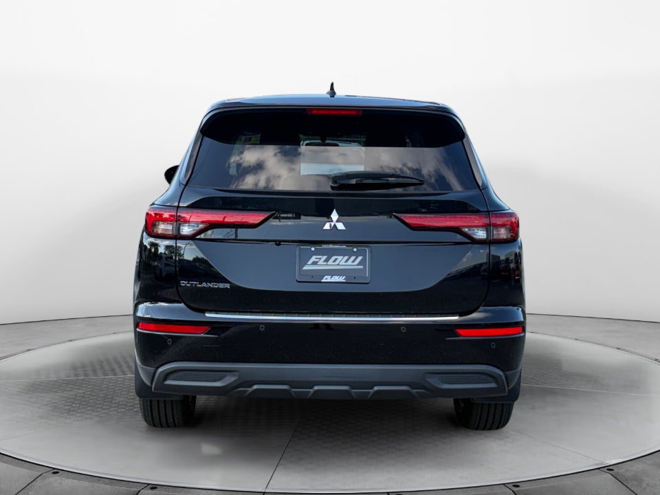 2022 Mitsubishi Outlander ES