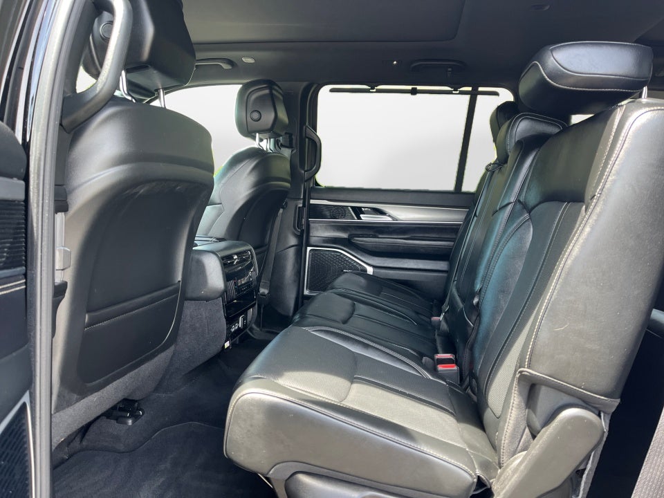 2023 Jeep Wagoneer Series II Carbide