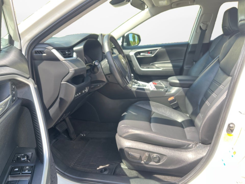 2021 Toyota RAV4 Hybrid Hybrid XLE Premium