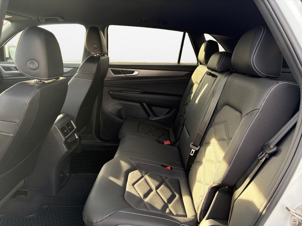 2026 Volkswagen Atlas Cross Sport SE