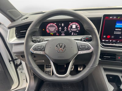 2026 Volkswagen Tiguan SE R-Line Black