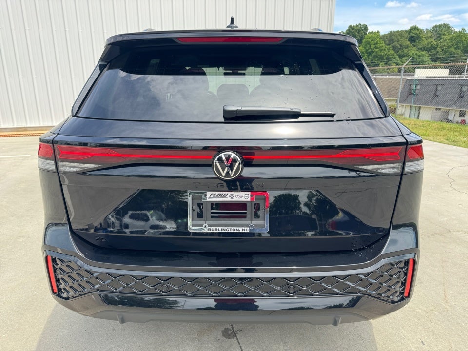 2026 Volkswagen Tiguan SE R-Line Black