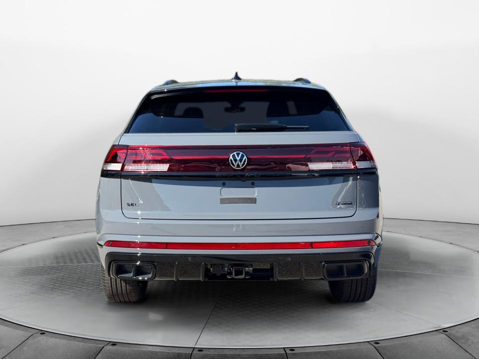 2026 Volkswagen Atlas Cross Sport 2.0T SEL R-Line Black