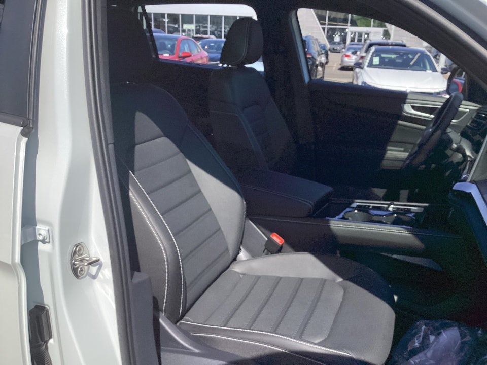 2026 Volkswagen Atlas Cross Sport SEL R-Line Black