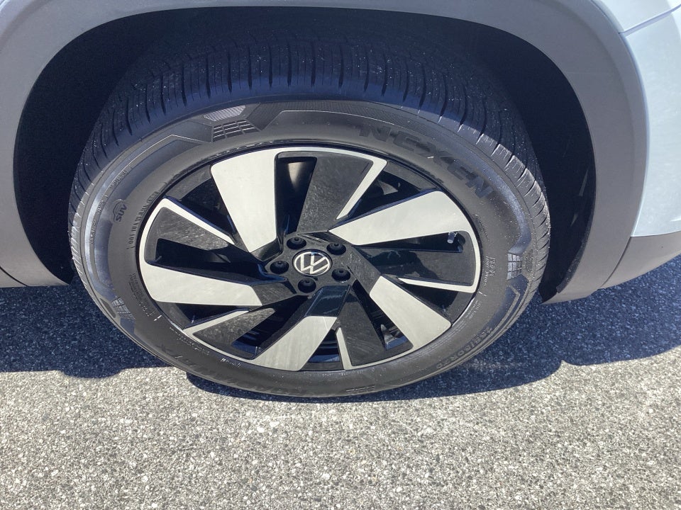 2026 Volkswagen Atlas Cross Sport SEL