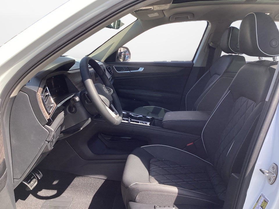 2026 Volkswagen Atlas SEL Premium R-Line