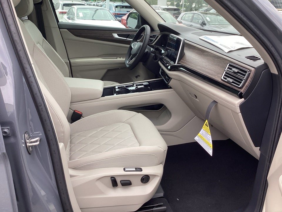 2026 Volkswagen Atlas SEL Premium R-Line