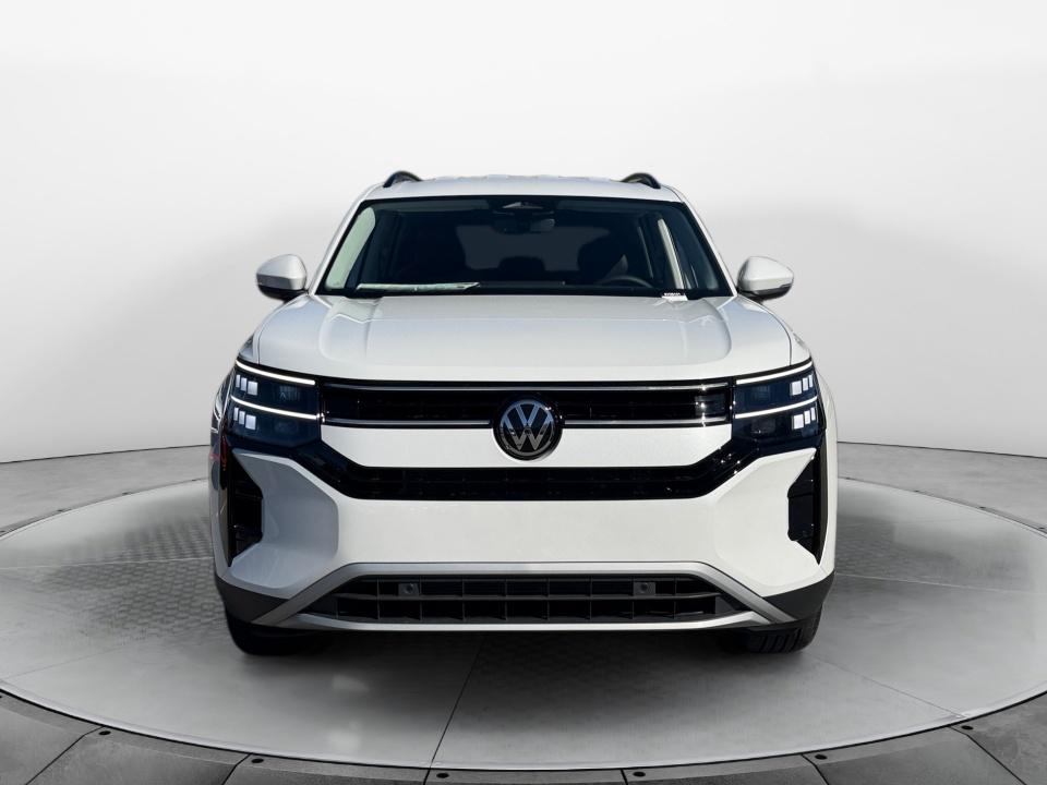 2027 Volkswagen Atlas SE w/Technology