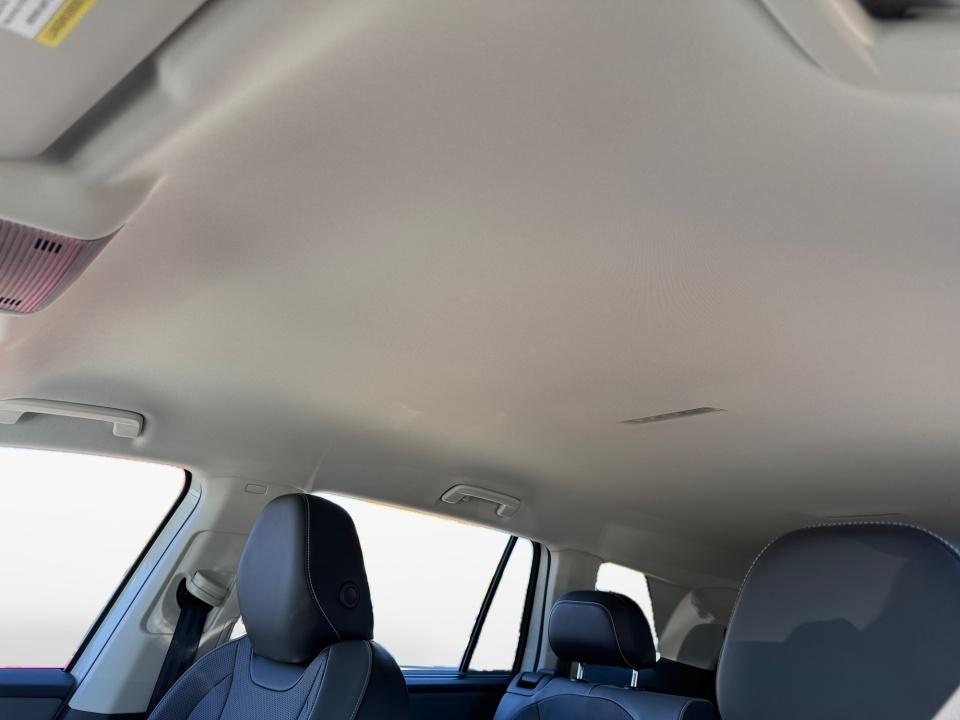 2027 Volkswagen Atlas SE w/Technology