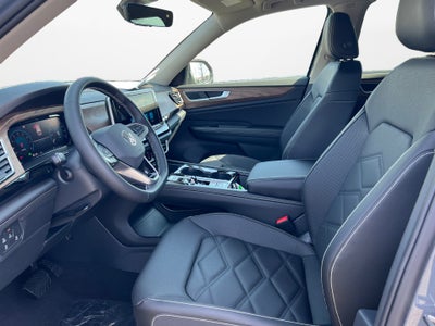 2026 Volkswagen Atlas SE with Technology