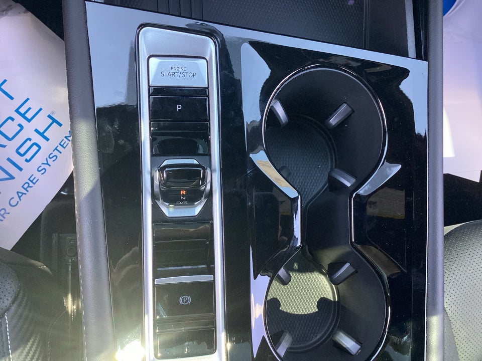 2026 Volkswagen Atlas Cross Sport SE with Technology