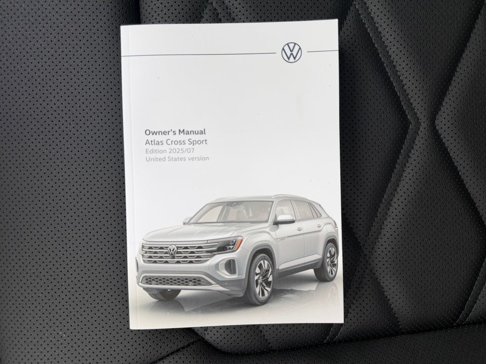 2026 Volkswagen Atlas Cross Sport 2.0T SE w/Technology
