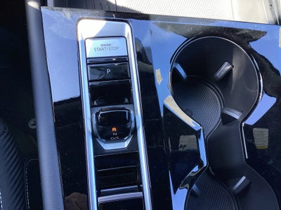 2026 Volkswagen Atlas Cross Sport SE with Technology