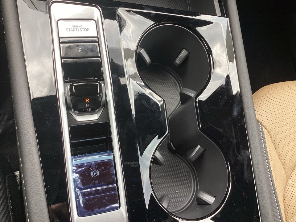 2026 Volkswagen Atlas Cross Sport SE with Technology