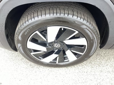 2026 Volkswagen Atlas Cross Sport SE with Technology