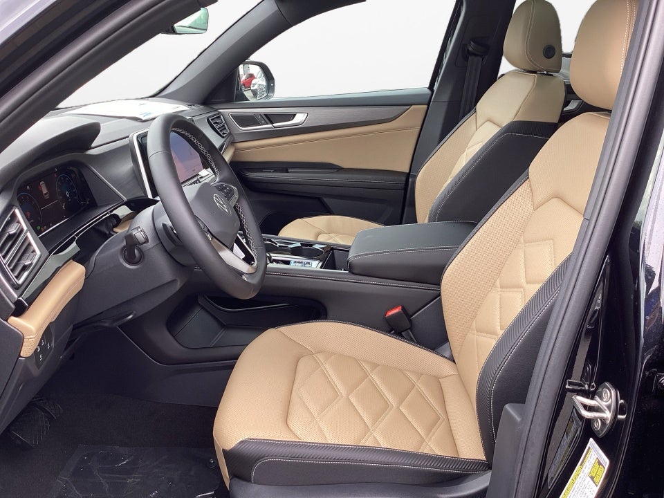 2026 Volkswagen Atlas Cross Sport SE with Technology